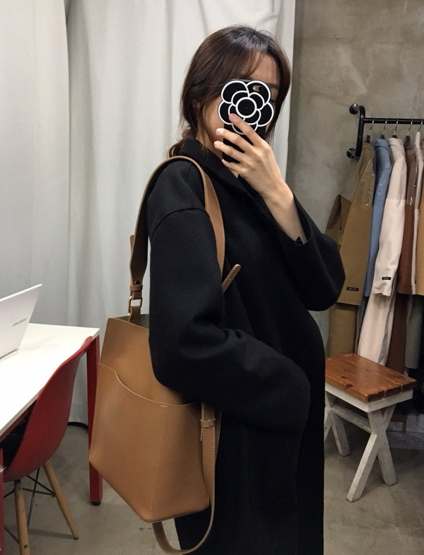 <b><p>Daily Two-Way Bag Leather Should Cross Beige</p></b><b><p>デイリーツーウェイバッグレザーショルダーバッグクロスバックバーガンディベージュカジュアルバッグブラッ</p></b><br /><br /><p align='center'>