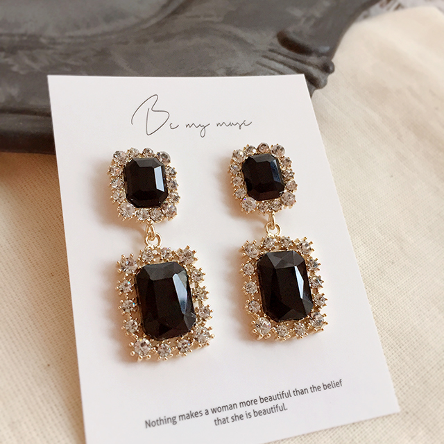 Black Antique Long Drop Earrings 10 Collection Bol