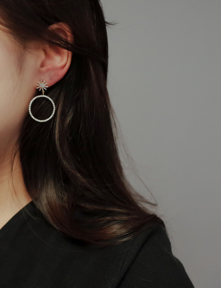 Shinestar Round Stone Chongming Silver Earrings St