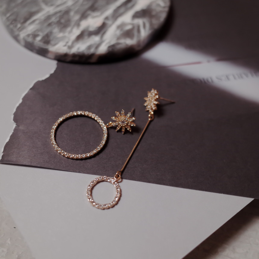 Shinestar Round Stone Chongming Silver Earrings St