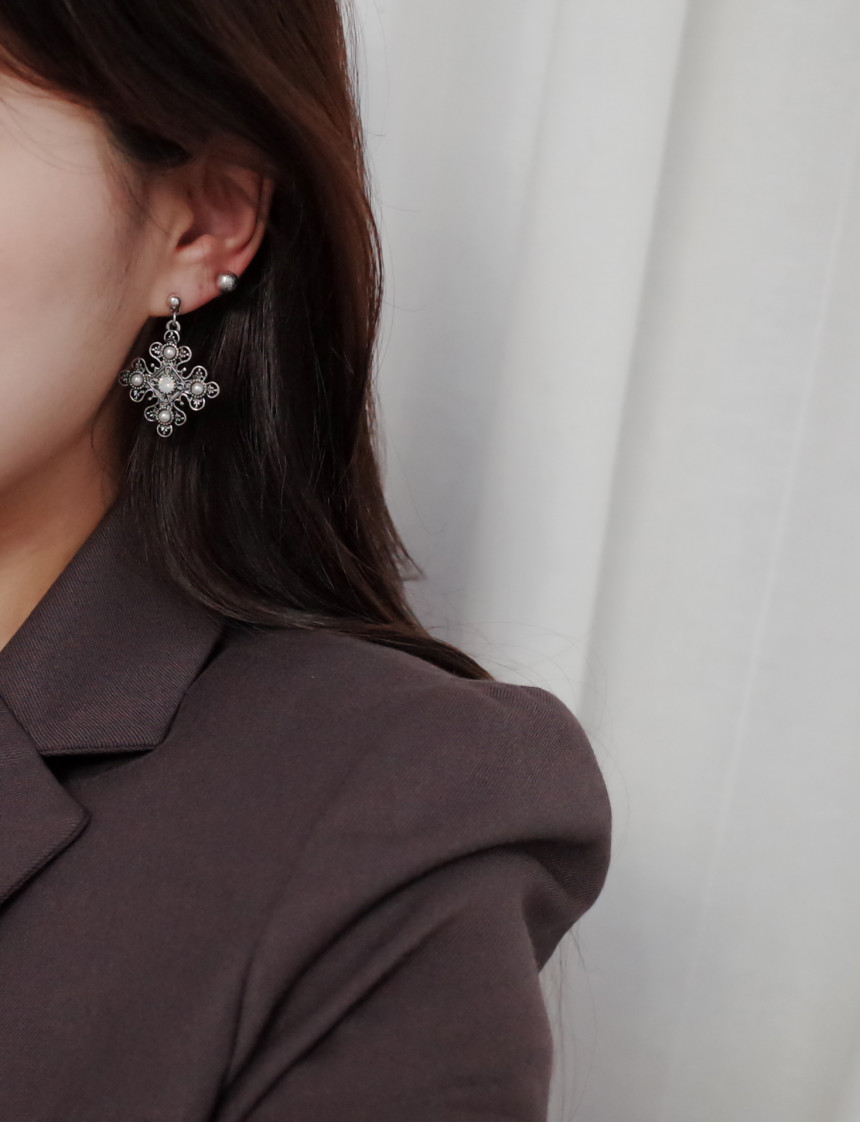 Bulliant 10SET Point Earrings Stylish Chic Unique 