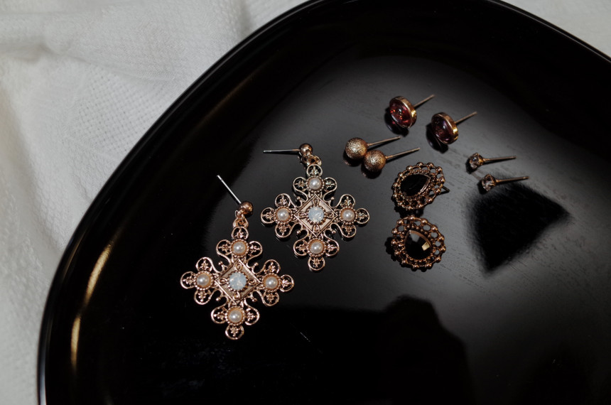 Bulliant 10SET Point Earrings Stylish Chic Unique 