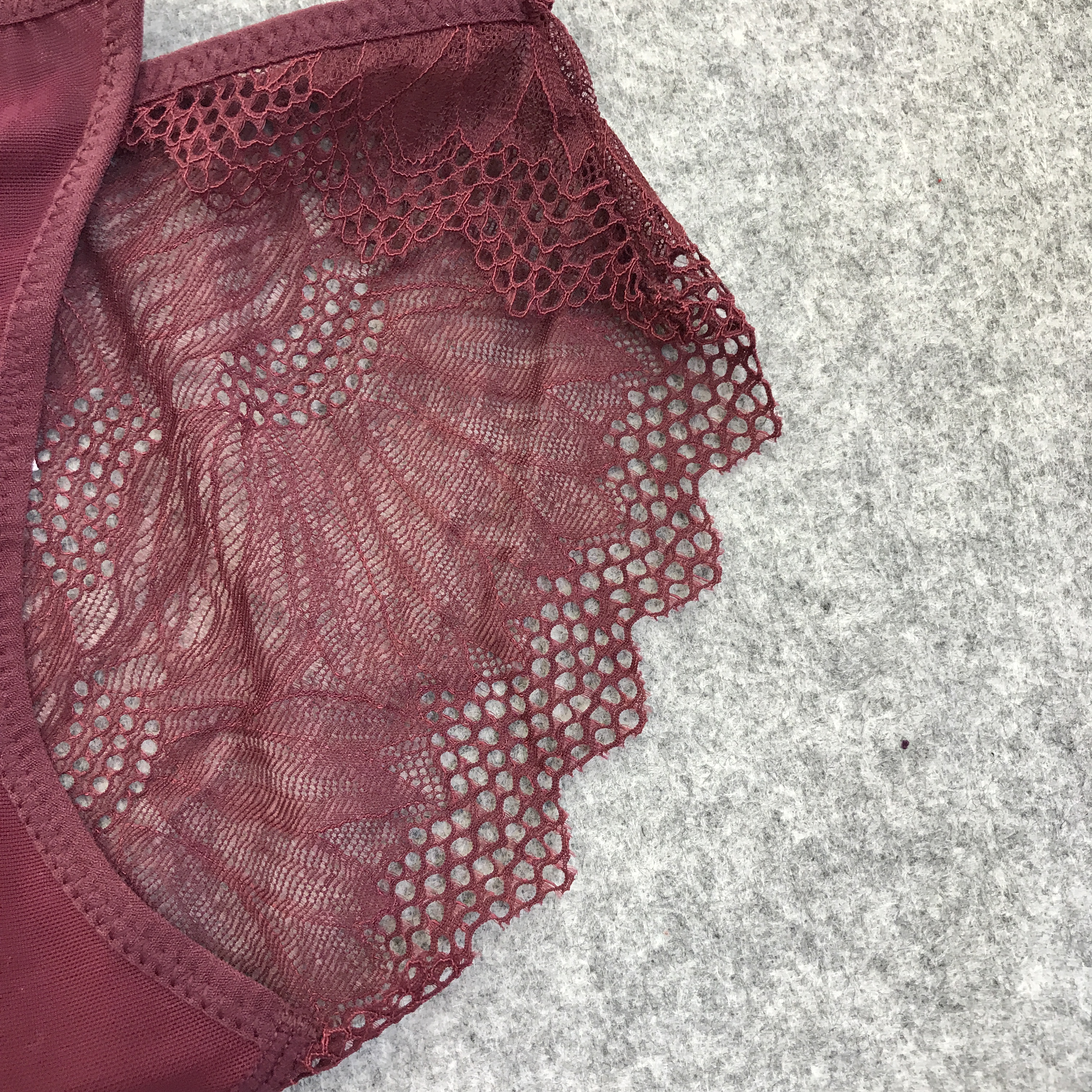 Panty thongs see-through nylon sexy tongue lace wo