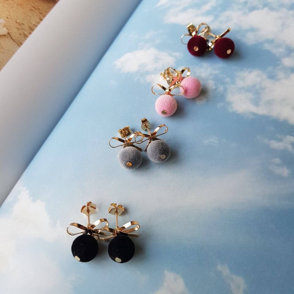 Belly Ribbon Pom-Form Velvet Mini Earrings 4color