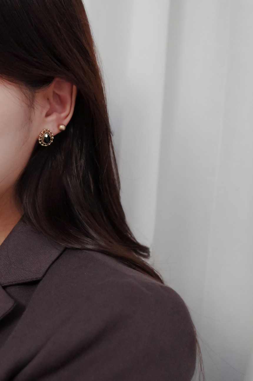 Bulliant 10SET Point Earrings Stylish Chic Unique 