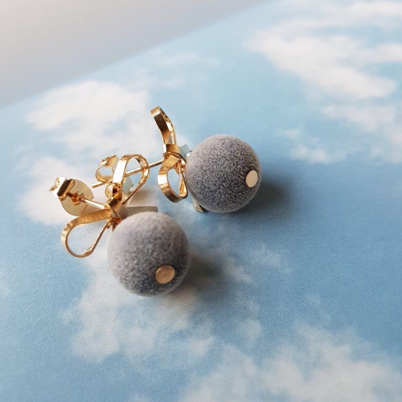 Belly Ribbon Pom-Form Velvet Mini Earrings 4color