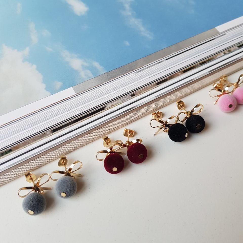 Belly Ribbon Pom-Form Velvet Mini Earrings 4color