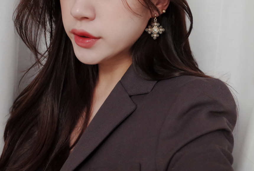 Bulliant 10SET Point Earrings Stylish Chic Unique 