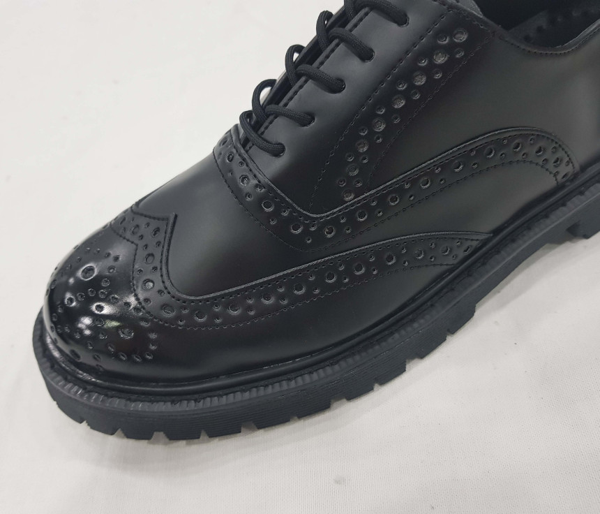 Free Shipping Wingtip Clipper Men's Formal Shoe