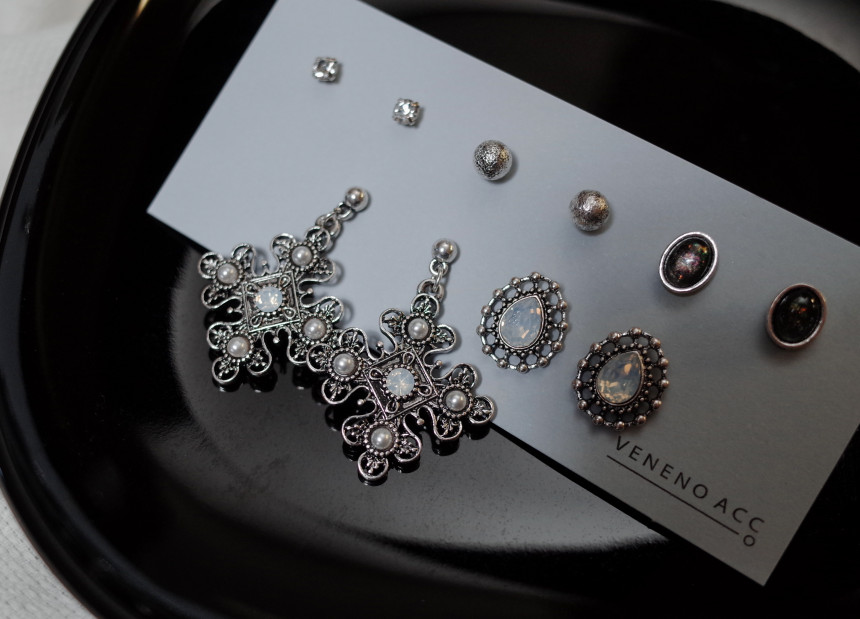 Bulliant 10SET Point Earrings Stylish Chic Unique 