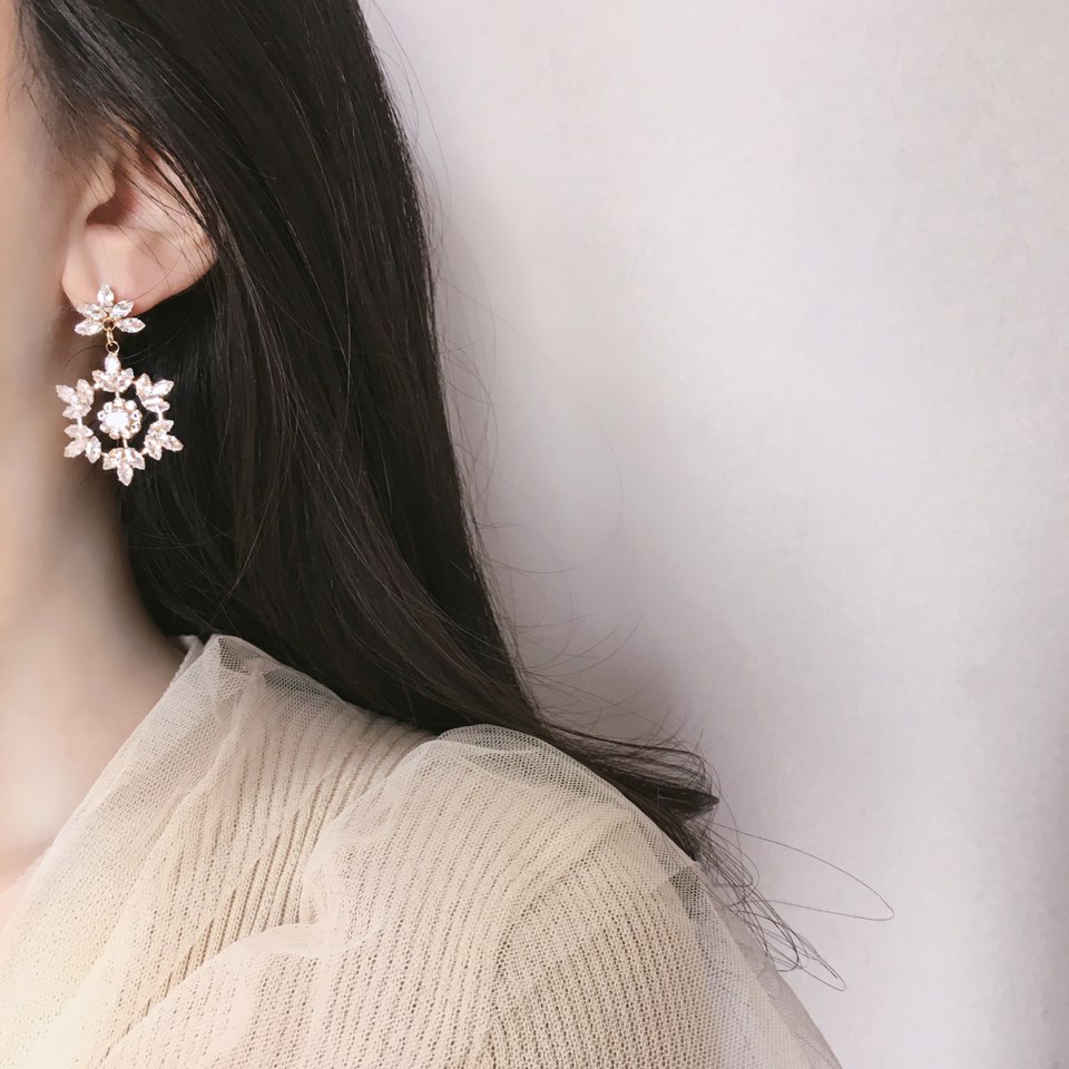 Snow Ball Cubic Bold Drop Earring Earring Possible