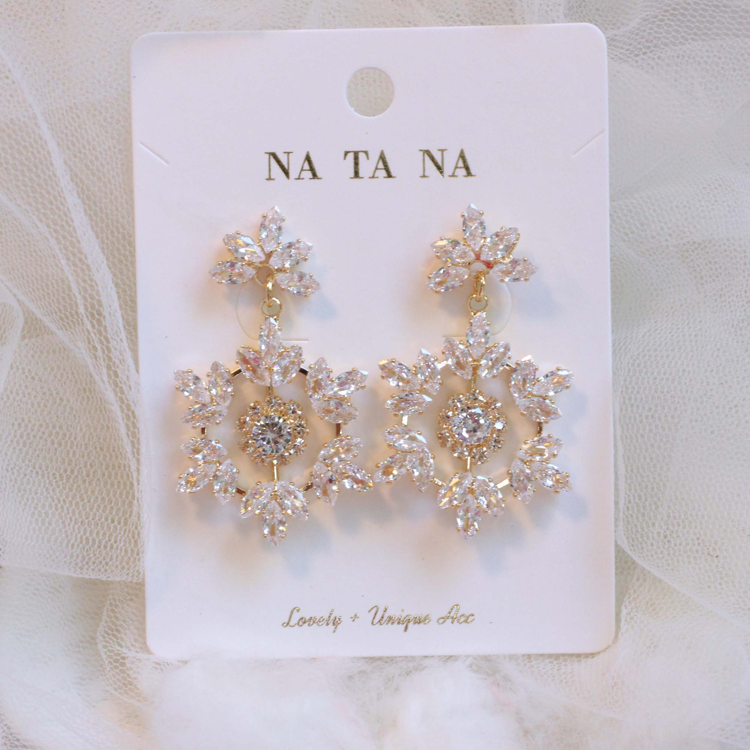 Snow Ball Cubic Bold Drop Earring Earring Possible