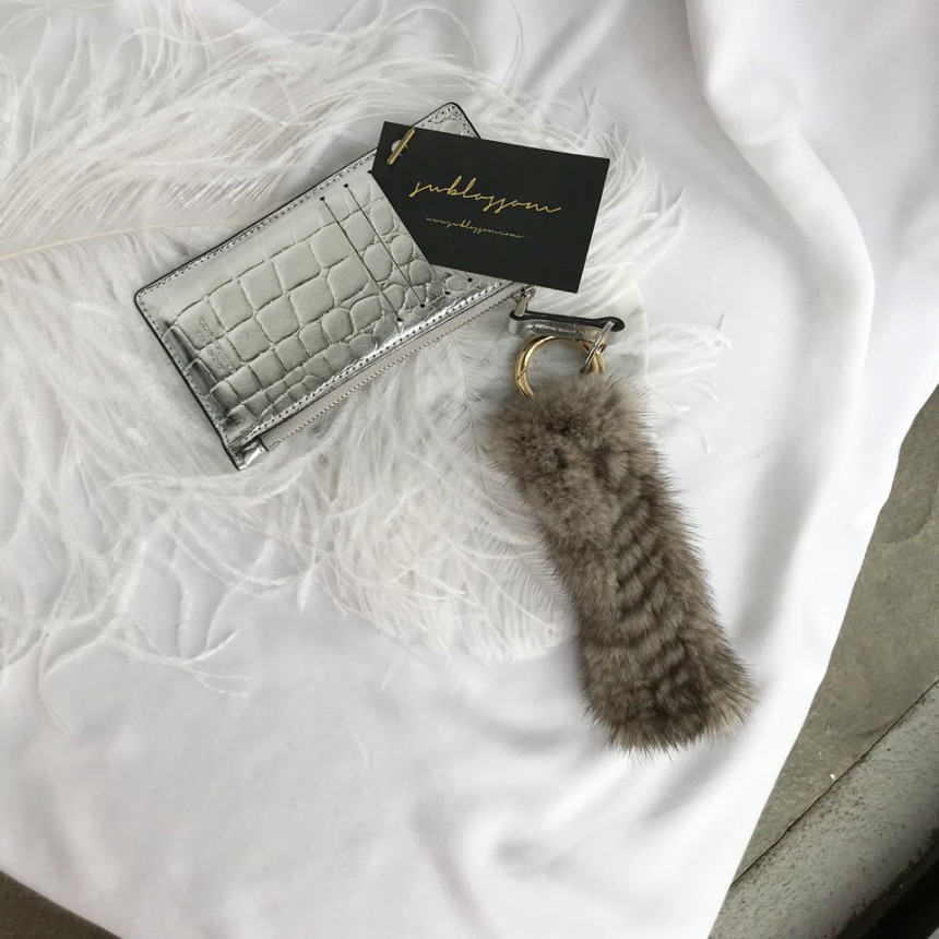 Handmade Natural Mink Keyring 2COL Real Fox Keyhol