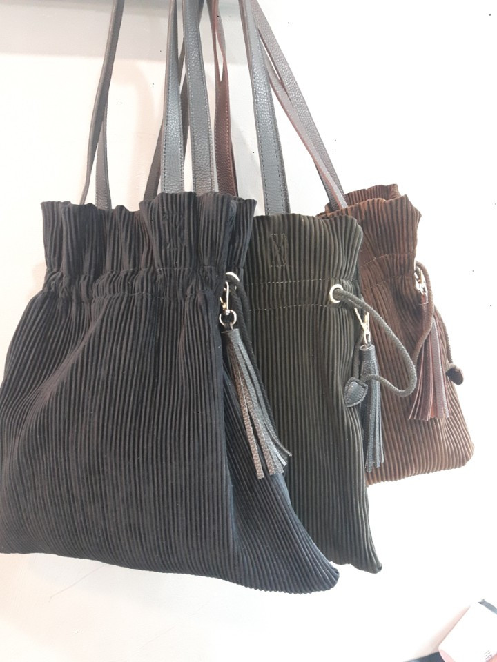 Velvet shirring eco bag ootd neat and fashionable 