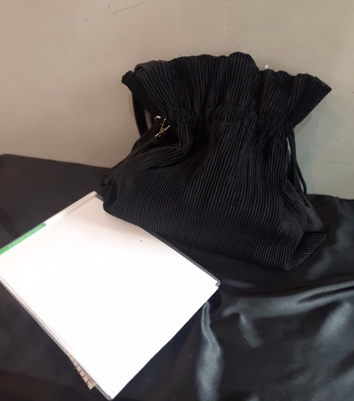 Velvet shirring eco bag ootd neat and fashionable 