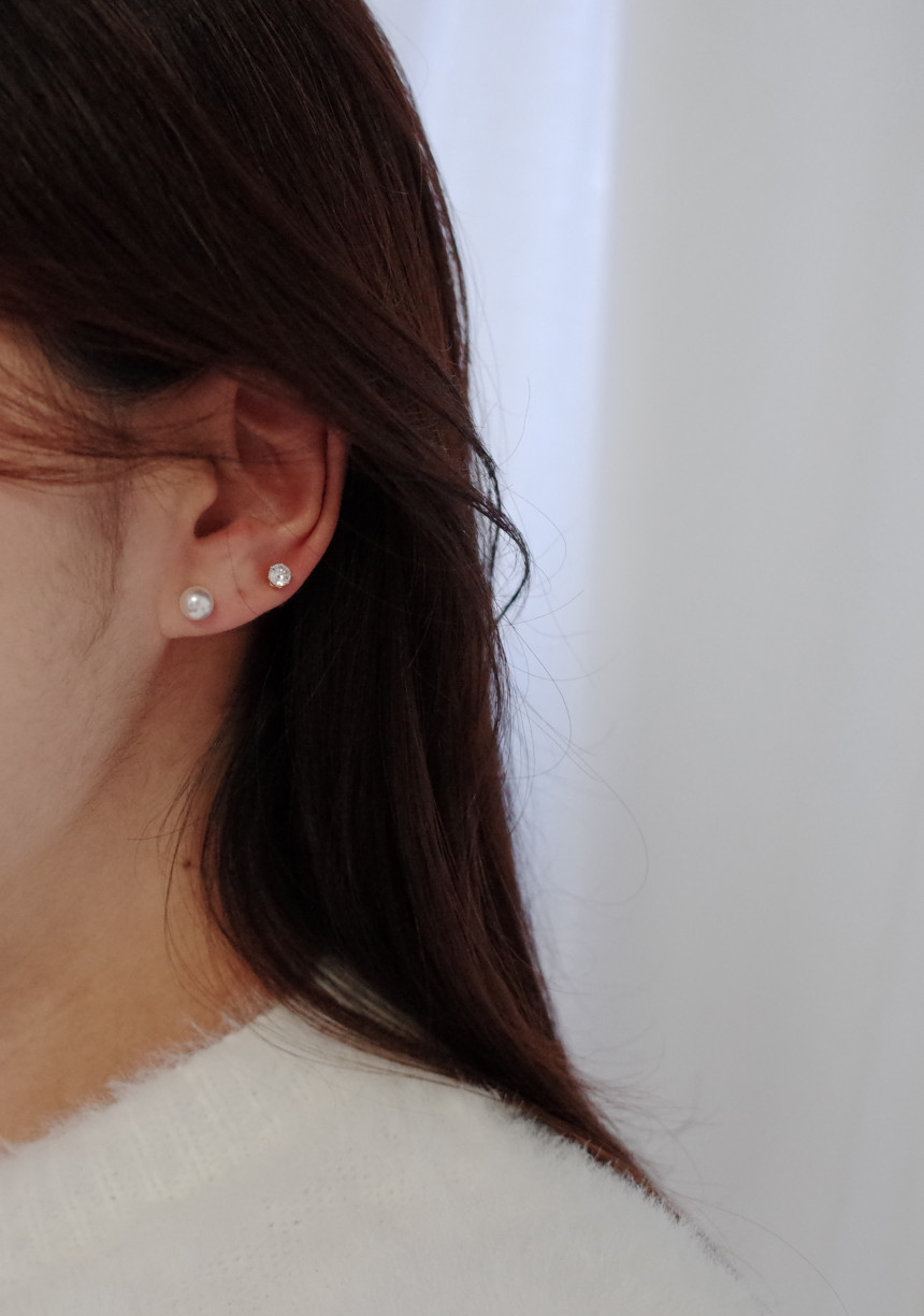 NO.44 Swarovski BASIC Modern Set Earrings Handmade