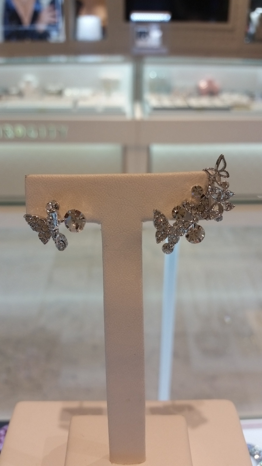 Eyeliner Agatha Button Earrings AJBE7412