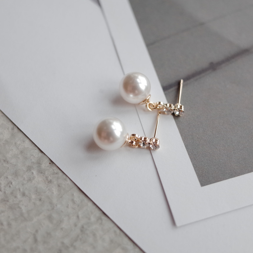 NO.46 Angel Swallows Drop Earrings Handmade Tweeze