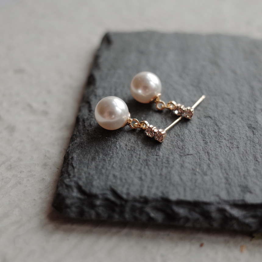 NO.46 Angel Swallows Drop Earrings Handmade Tweeze