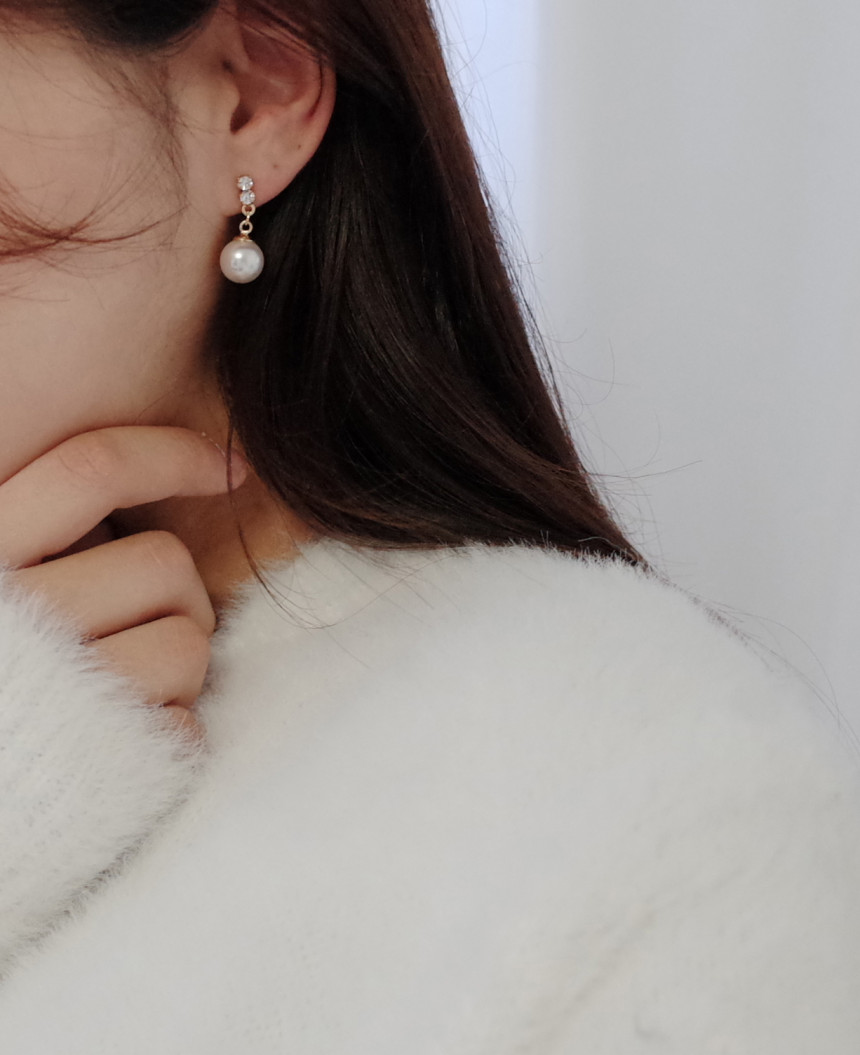 NO.46 Angel Swallows Drop Earrings Handmade Tweeze