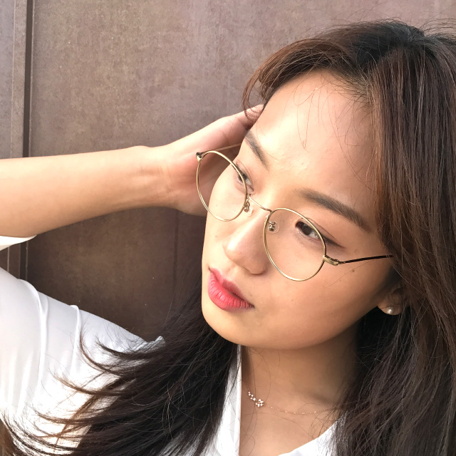 <b><p>Donggul glasses Korean Ultra light beta titium</p></b><b><p>ドングル メガネ 韓国語 超軽量 ベータ チタン 男テ 軽いテ 丸い</p></b><br /><br /><p align='center'>