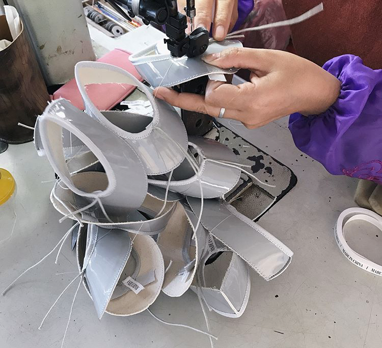 Fleet shoes Key ring Glamor girlfriend gift presen