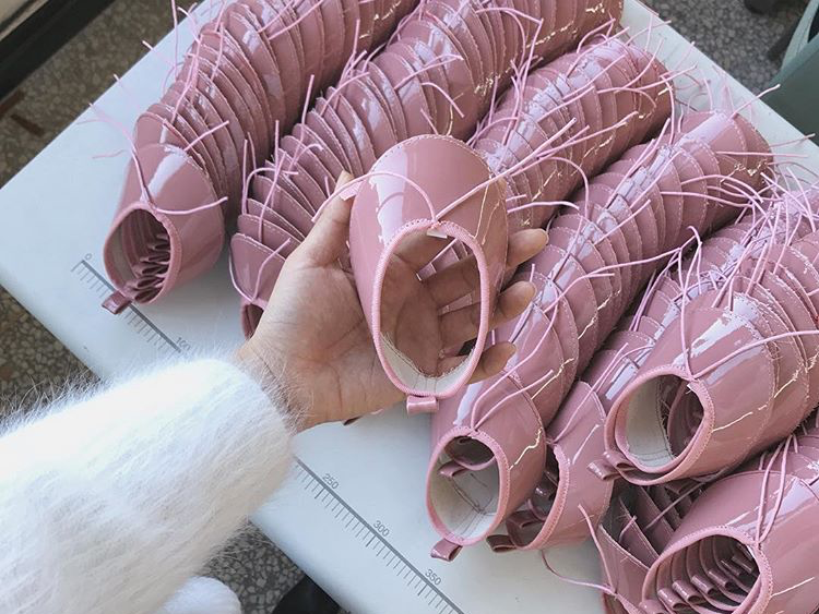 Fleet shoes Key ring Glamor girlfriend gift presen