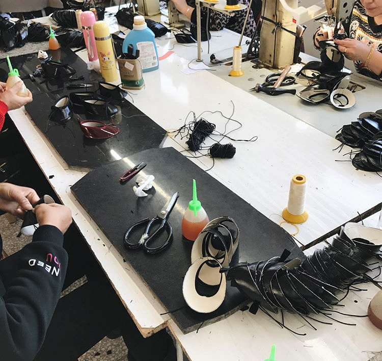 Fleet shoes Key ring Glamor girlfriend gift presen