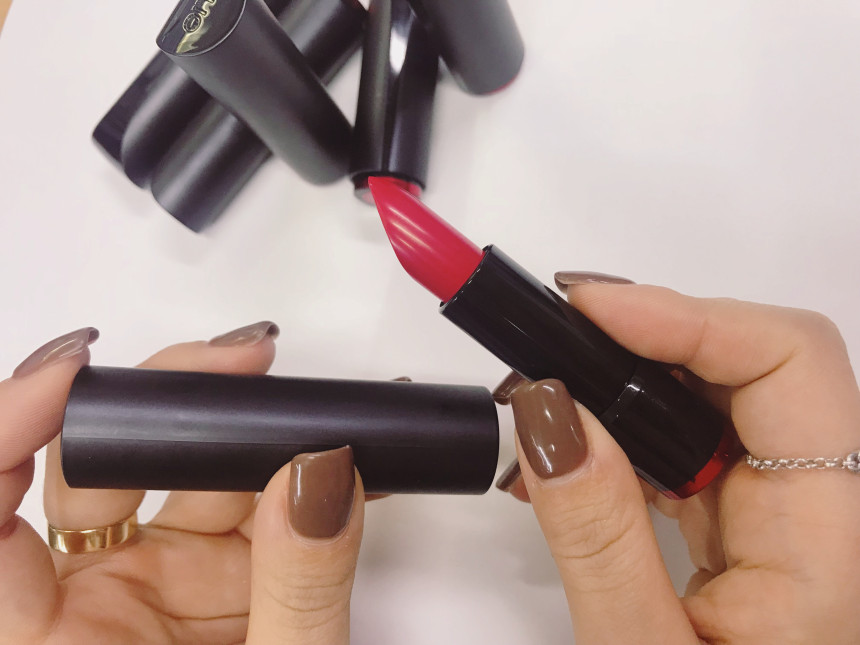 Clio touched the moment you touch! Accidental colo