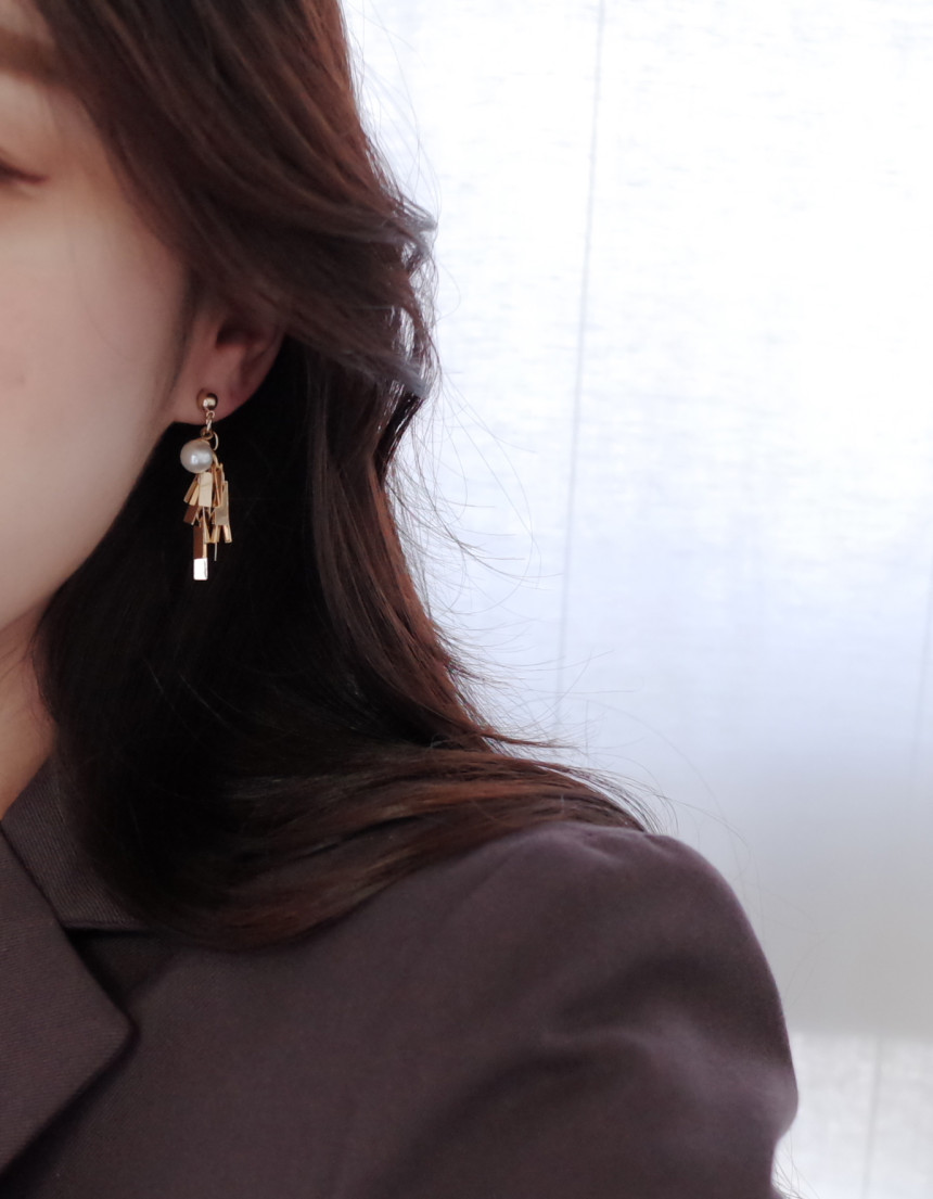 <b><p>NO.47 Rectangular cker Pel Point Drop Eris</p></b><b><p>NO.47 長方形カンカン パールポイント ドロップイヤリング ハンドメイド アデートグ</p></b><br /><br /><p align='center'>