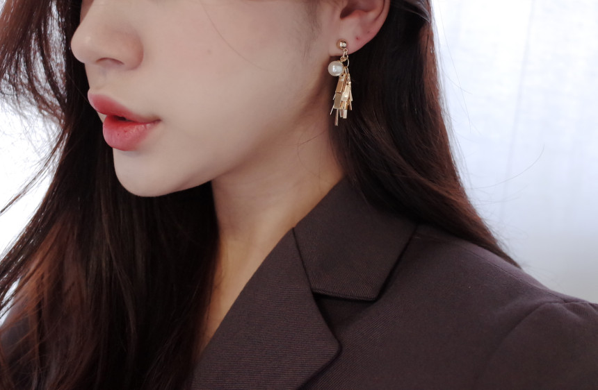 <b><p>NO.47 Rectangular cker Pel Point Drop Eris</p></b><b><p>NO.47 長方形カンカン パールポイント ドロップイヤリング ハンドメイド アデートグ</p></b><br /><br /><p align='center'>