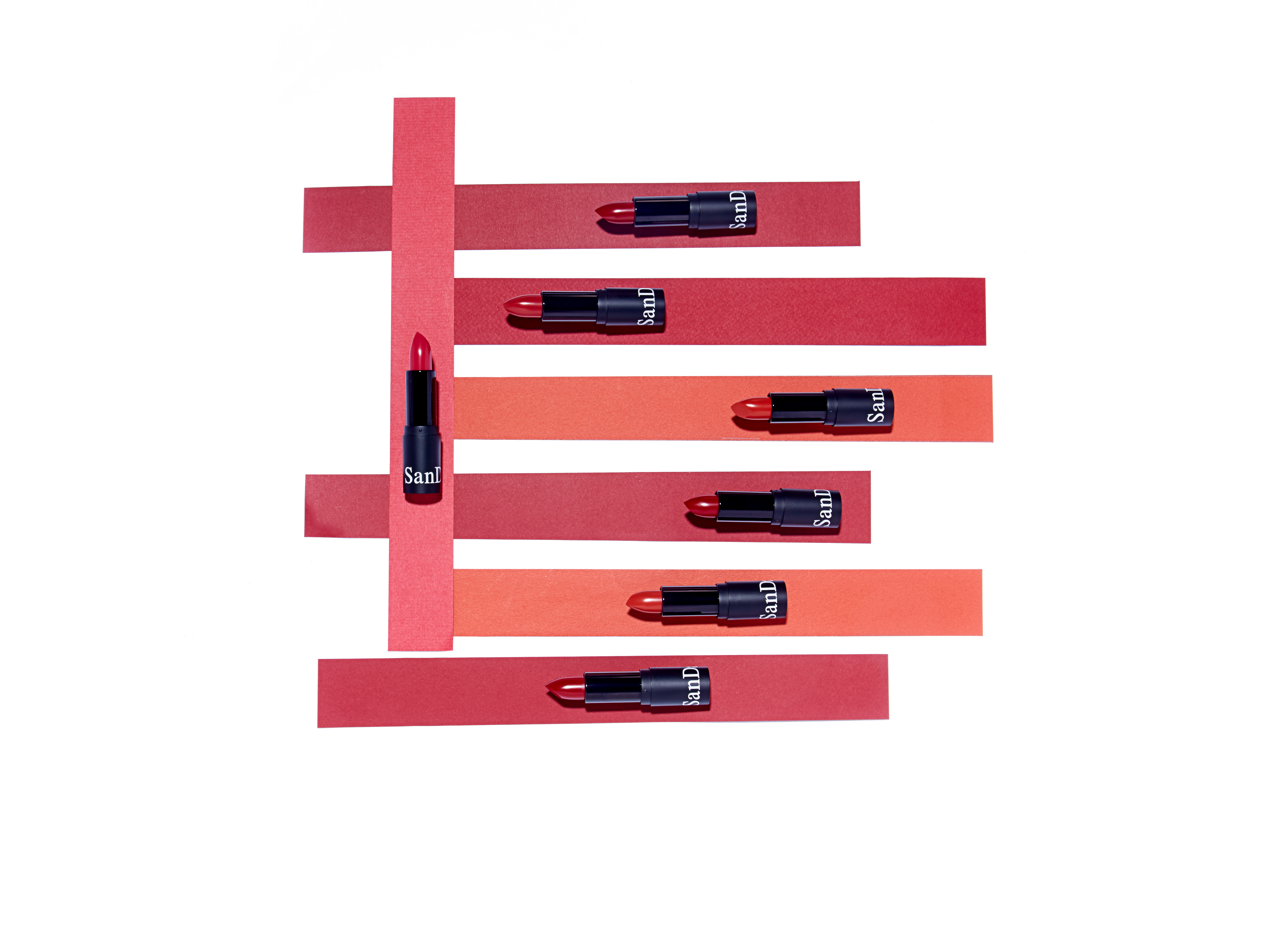 Sandhya Camellia Lipstick Glossy Point Directing F