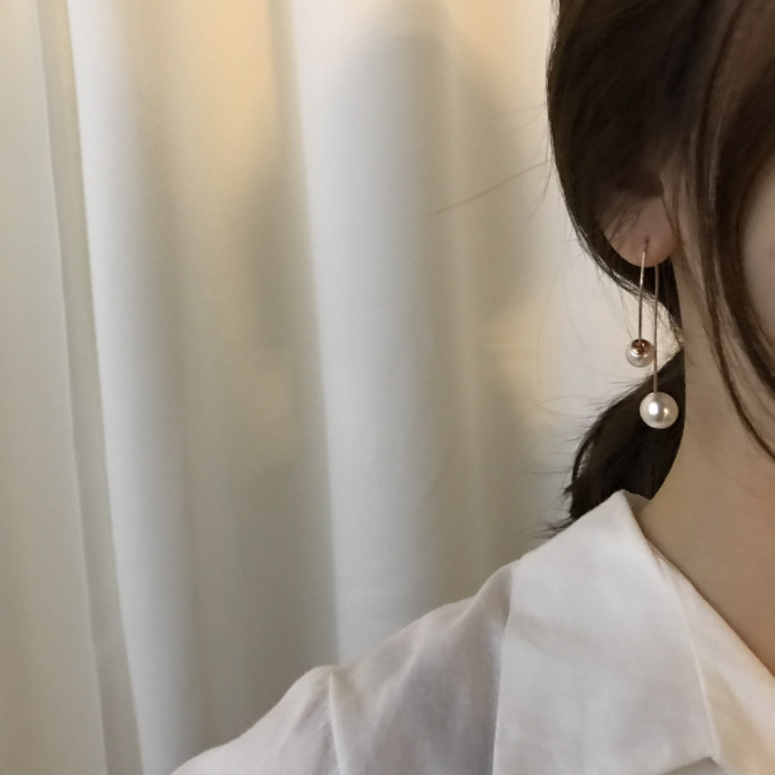 all silver Abel's Swarovski Drop Earrings Elega