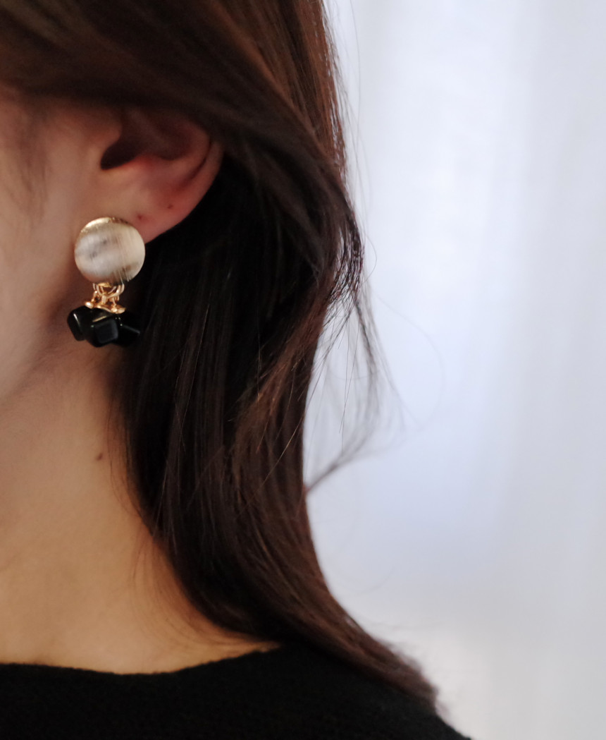 NO.48 Three Square Color Ball Metal Modern Earring