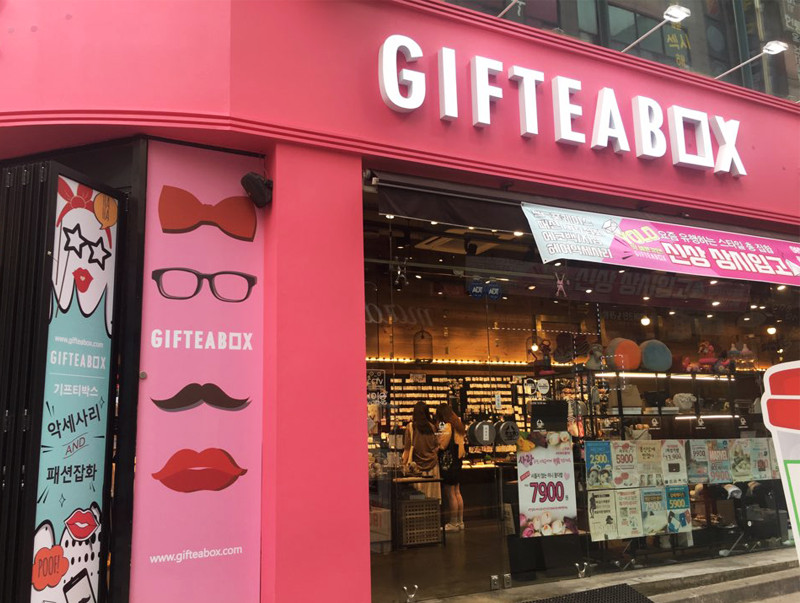 <b><p>Glam Drop Violet earring Possib ves Non-Pierc</p></b><b><p>グラムドロップ バイオレット イヤリング グィチ可能 ノンピアス スタイリッシュルック</p></b><br /><br /><p align='center'>