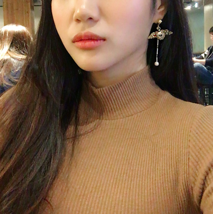 Antique and Lovely Heart Wing Uncut Drop Earring E