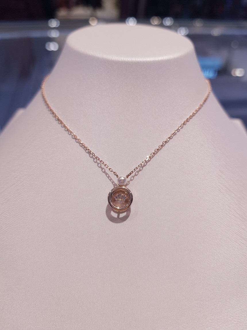 Stonehenge Dancing Stellar Necklace D0001