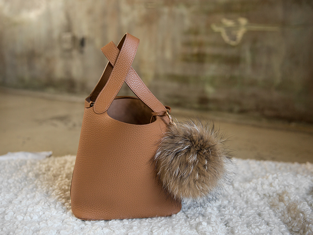 Real Raccoon Fur Foam Foam Keyring Big Size 12 Col