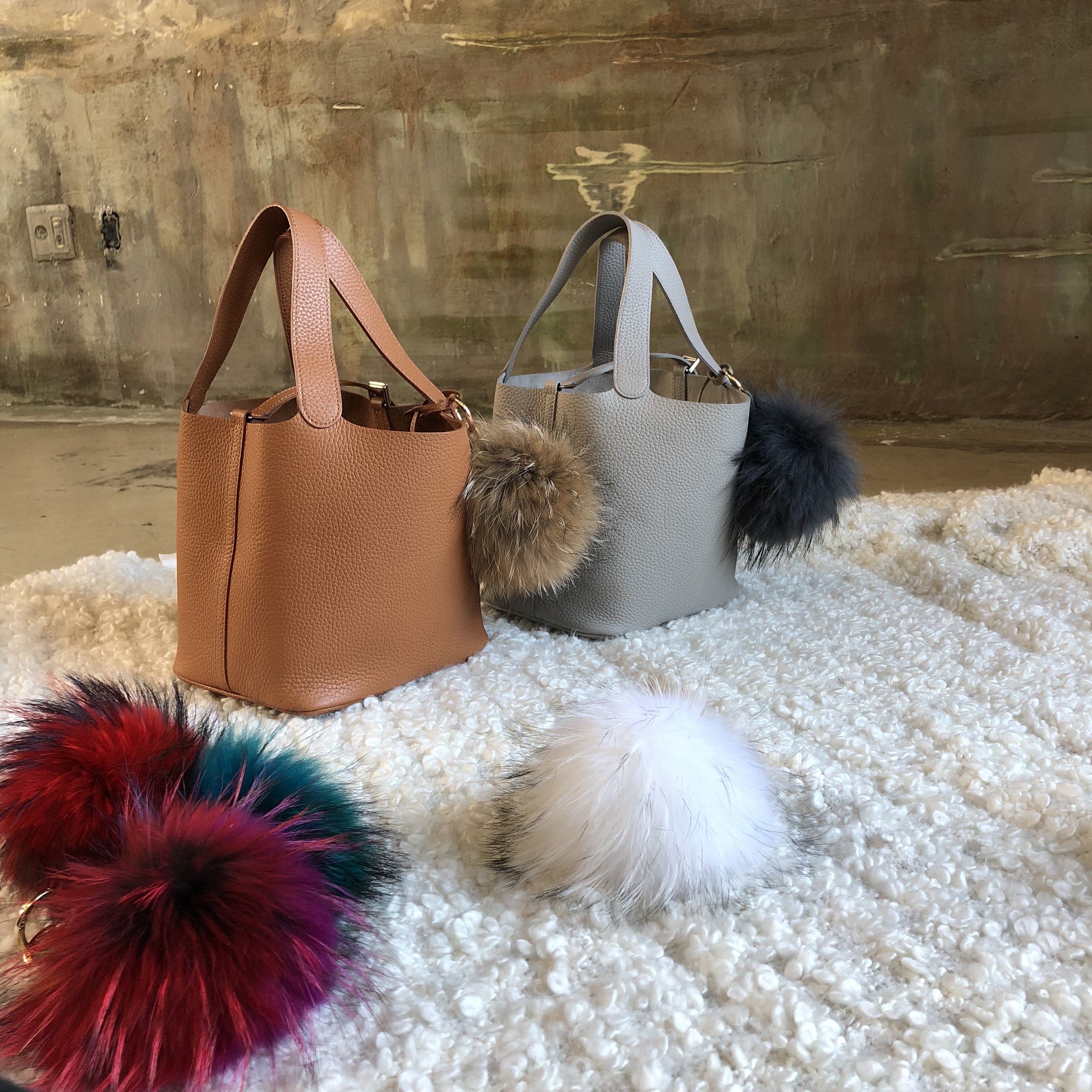 Real Raccoon Fur Foam Foam Keyring Big Size 12 Col