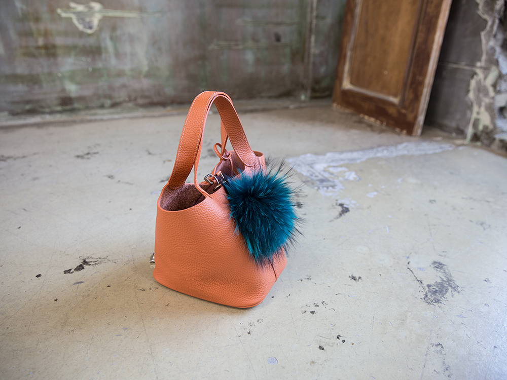 Real Raccoon Fur Foam Foam Keyring Big Size 12 Col