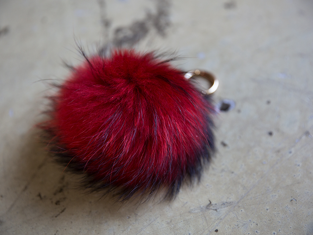 Real Raccoon Fur Foam Foam Keyring Big Size 12 Col