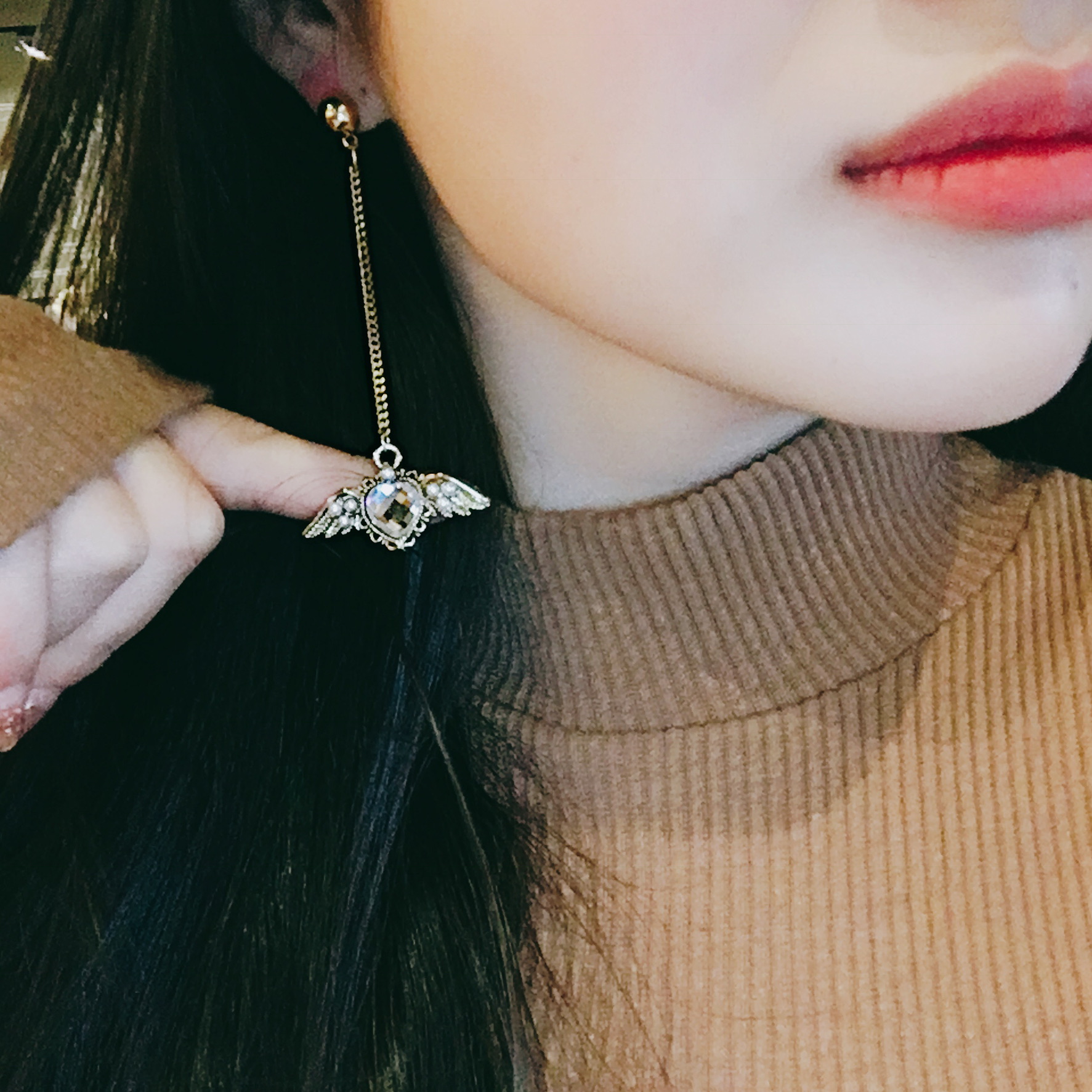 Antique and Lovely Heart Wing Uncut Drop Earring E