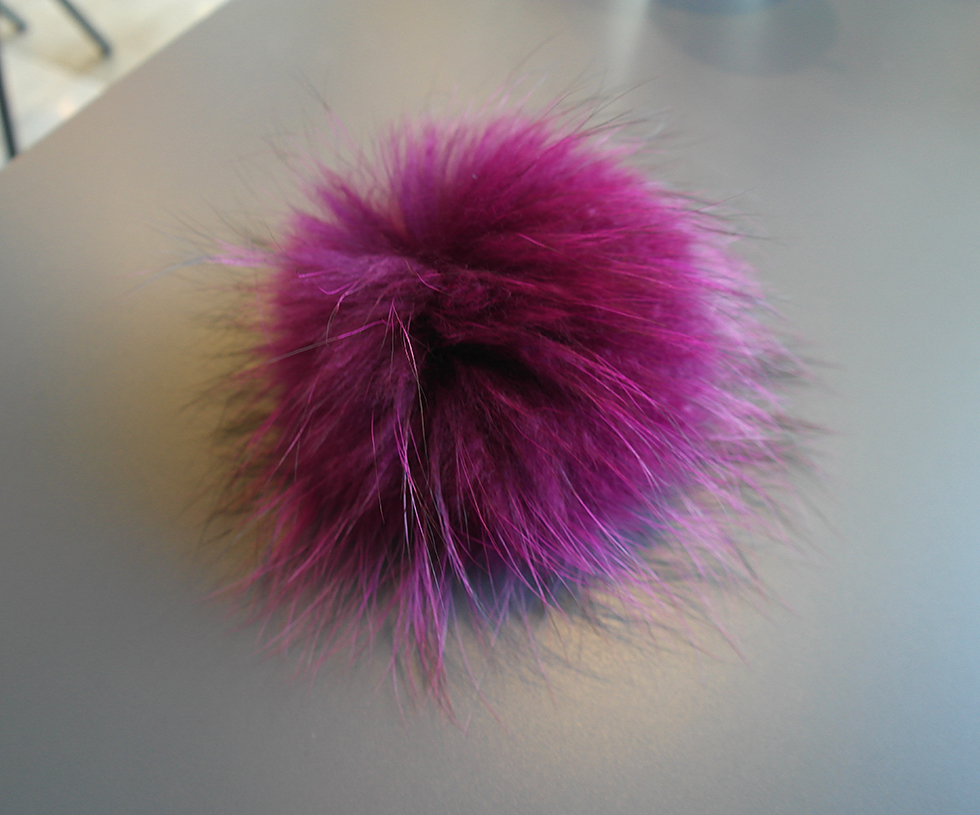 Real Raccoon Fur Foam Foam Keyring Big Size 12 Col