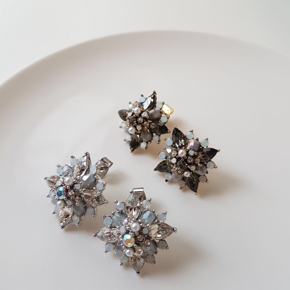 Yen crystal Cubic earrings Elegantly trendy stylin