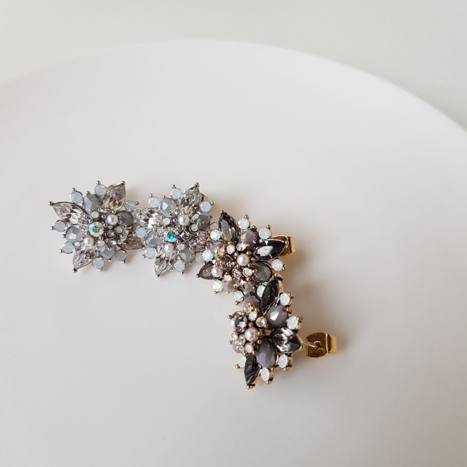 Yen crystal Cubic earrings Elegantly trendy stylin