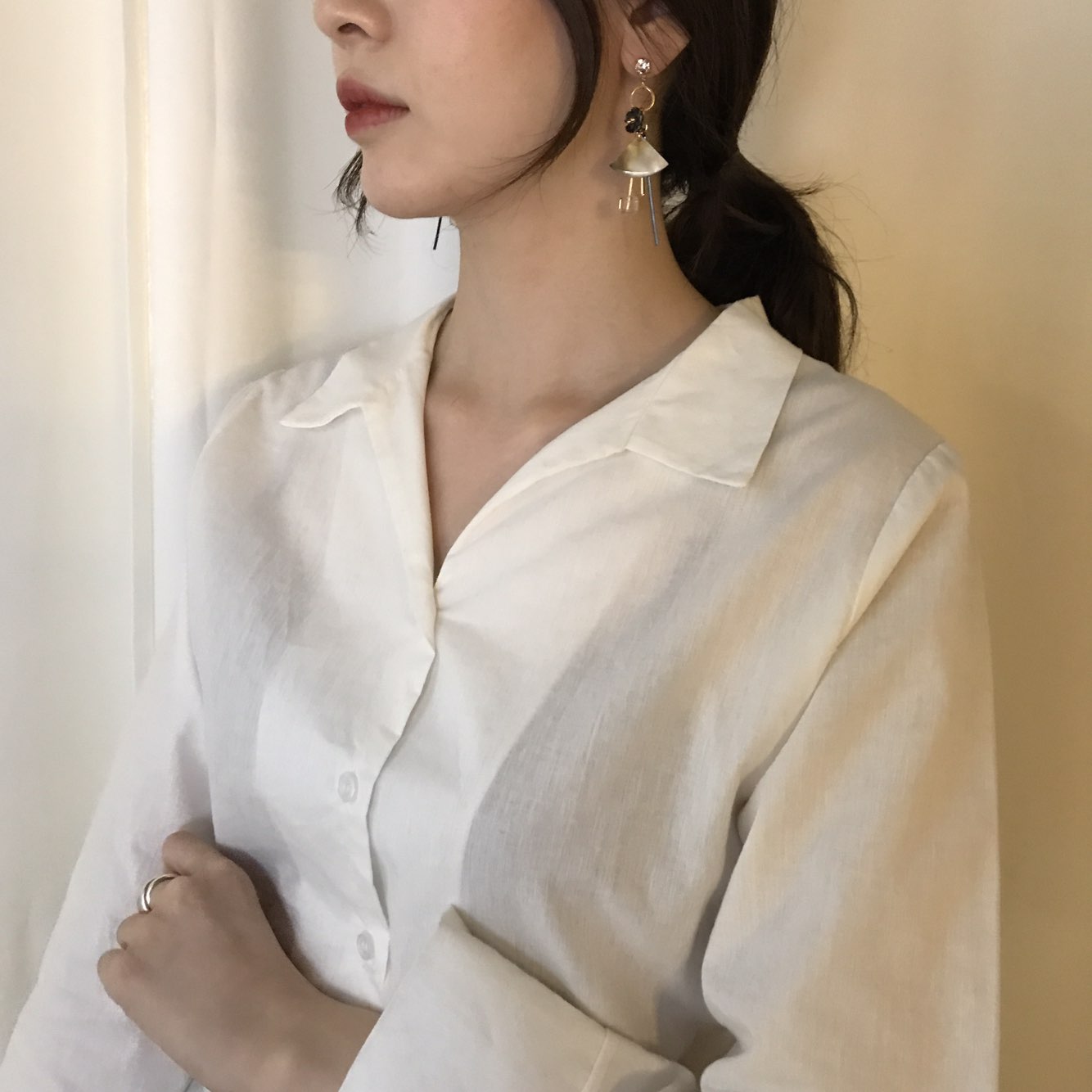 Laputa mother-of-pearl crystal drop earrings sense