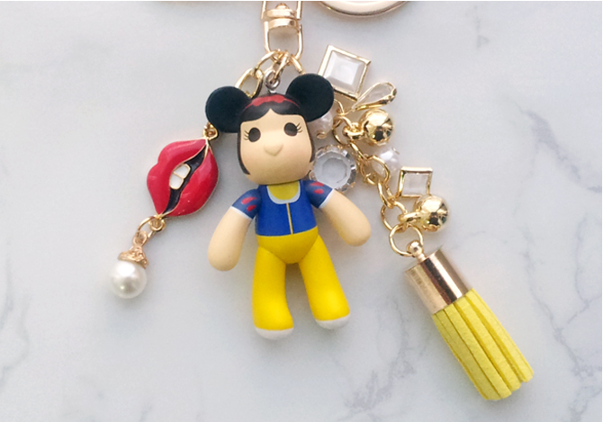 Snow White Car Keyring Keyholder Tassel Key Chain 