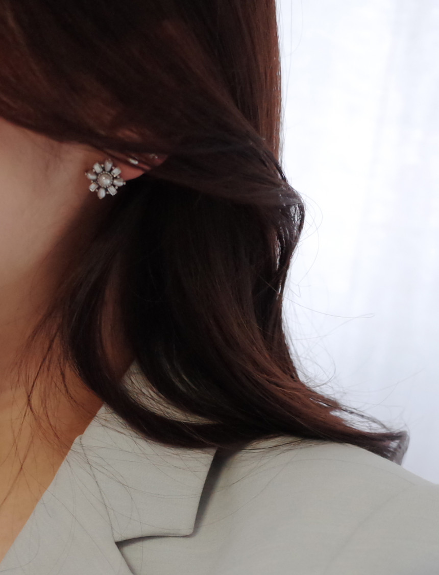 White Snow Angel 12SET Earrings Stylish Chic Uniqu