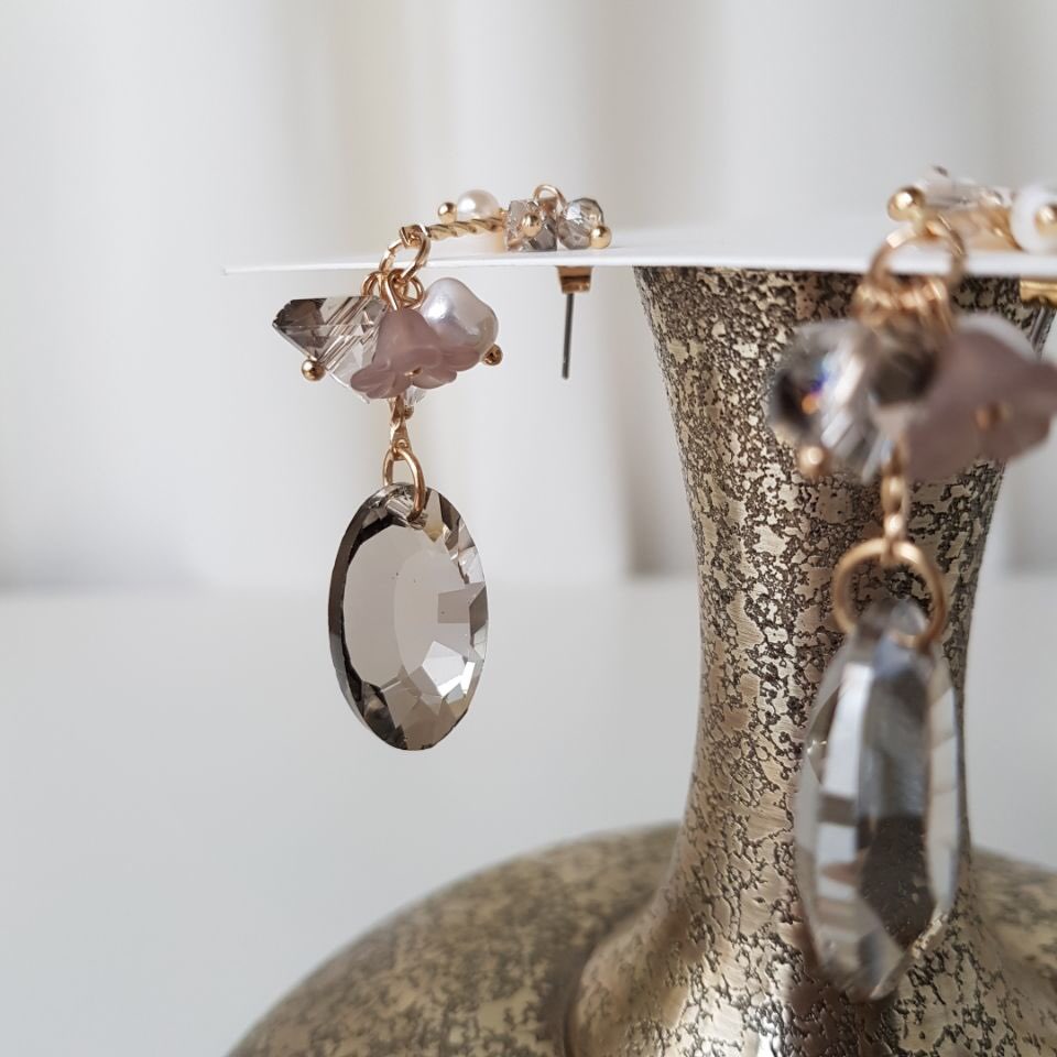 Serina Pearl Crystal Drop Earrings Fashion Trendy 