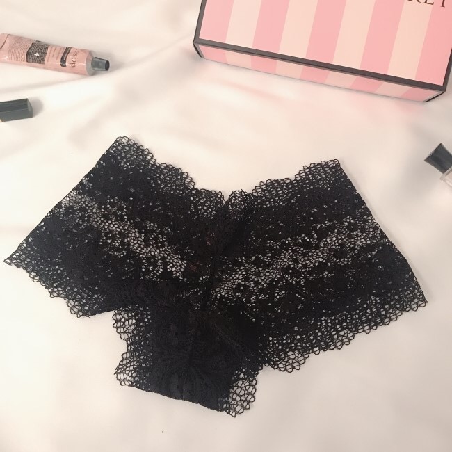 Imports Genuine Victoria's Secret Croquet Panti